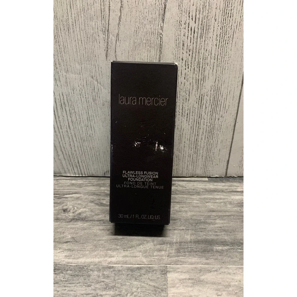 Laura mercier Foundation Truffle‎